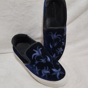 KENNETH COLE ALESY BLUE SUEDE/VELVET SLIP-ON PLATFORM SHOE, SZ 7.5